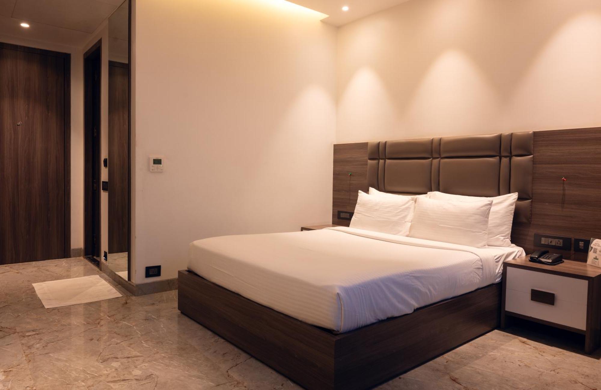 Econest Hotel Tarapith Eksteriør bilde