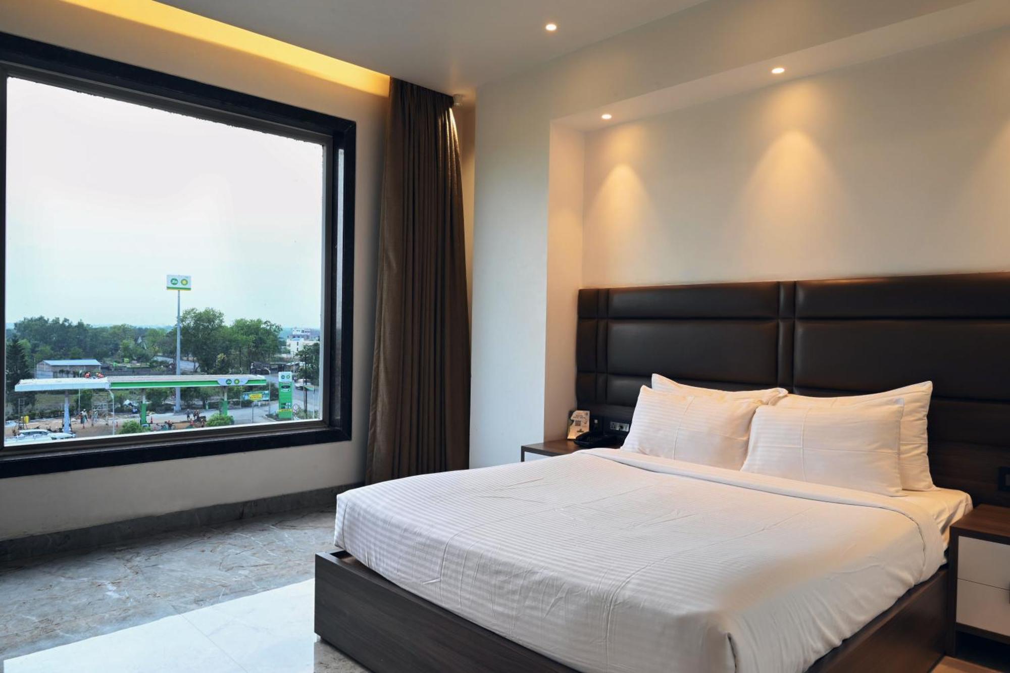 Econest Hotel Tarapith Eksteriør bilde